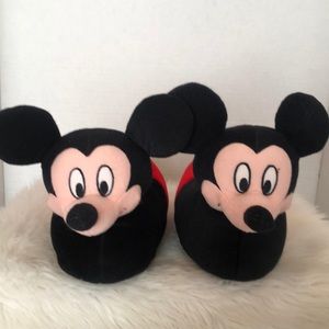 Mickey Mouse Stuffed Character Slippers/NWOT
